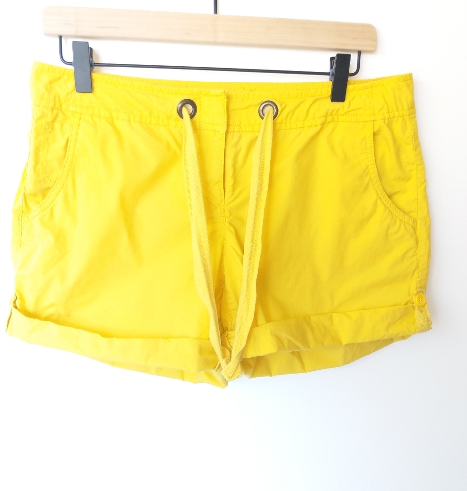 New‎ York & Co Shorts, Size 6